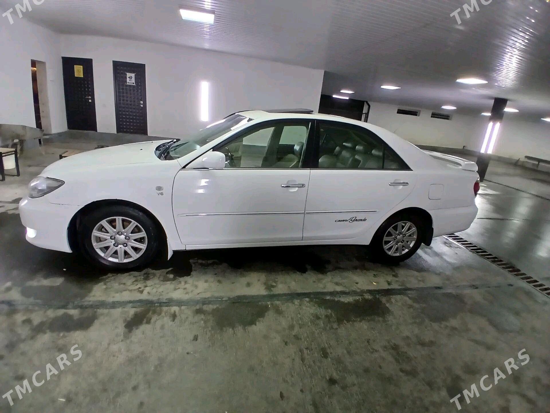 Toyota Camry 2005 - 230 000 TMT - Kaka - img 6