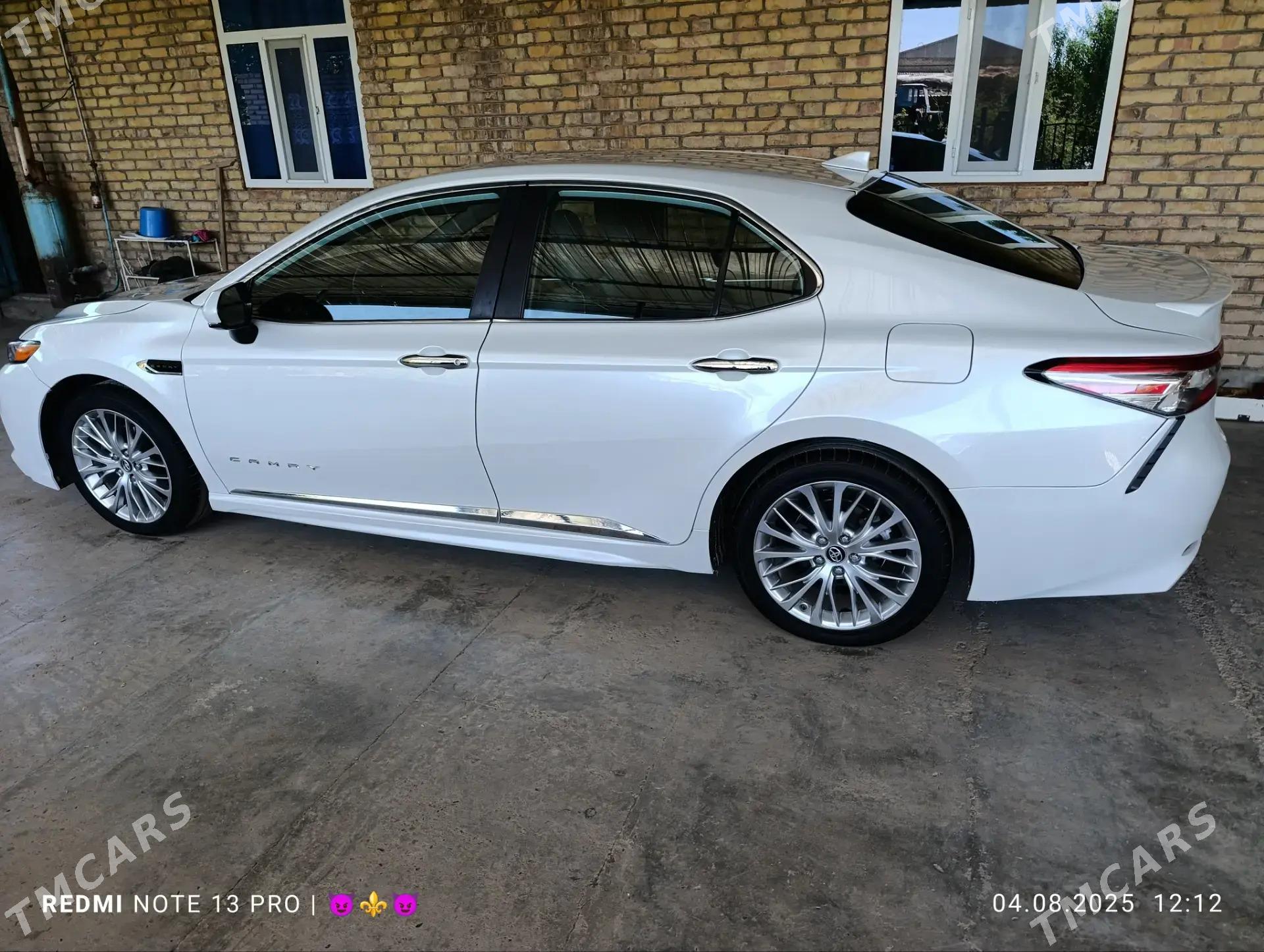 Toyota Camry 2019 - 320 000 TMT - Dänew - img 4