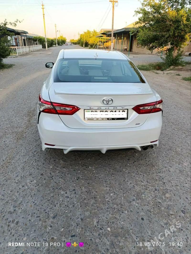 Toyota Camry 2019 - 320 000 TMT - Dänew - img 2