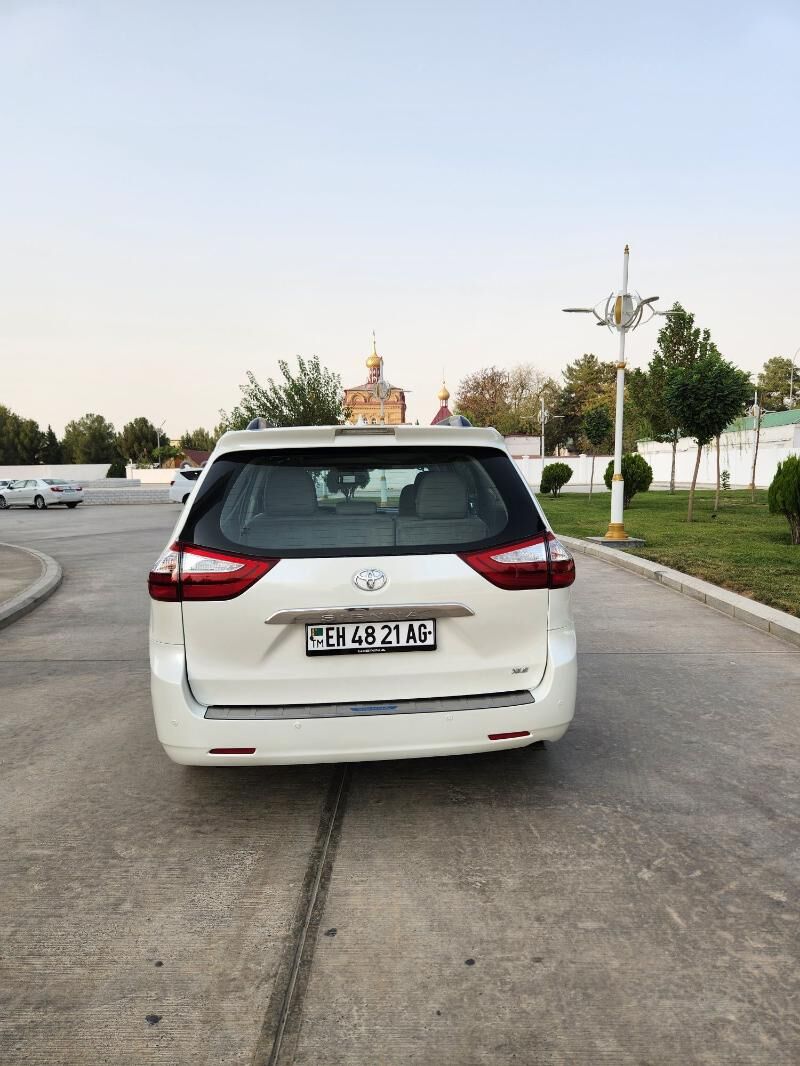 Toyota Sienna 2016 - 392 000 TMT - Aşgabat - img 4