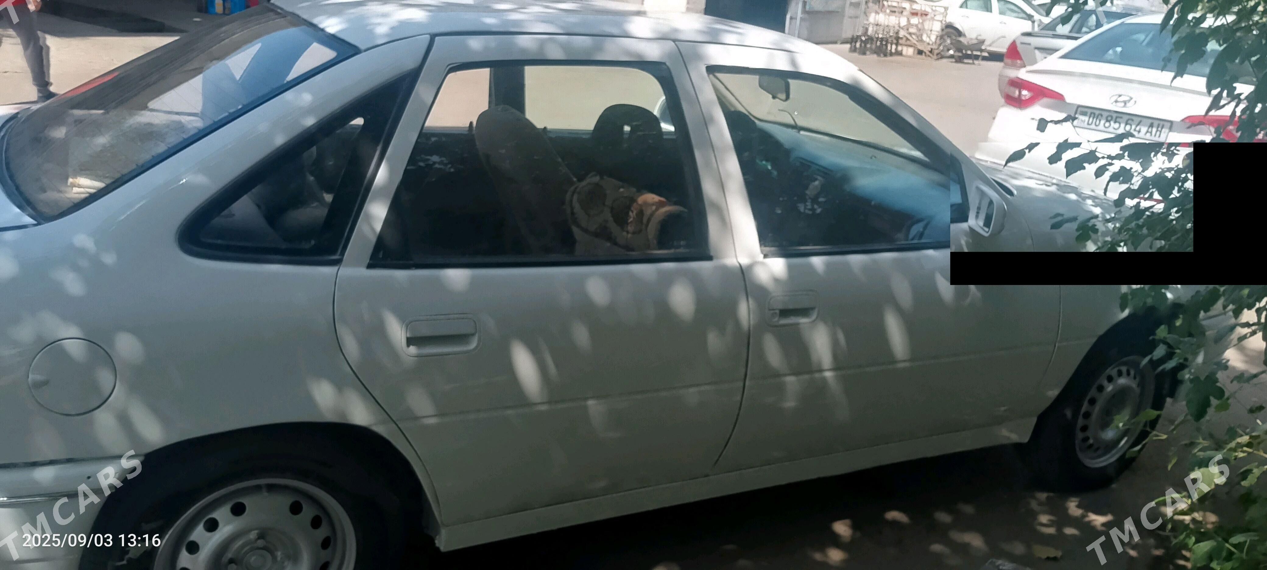 Opel Vectra 1990 - 30 000 TMT - Ak bugdaý etraby - img 4