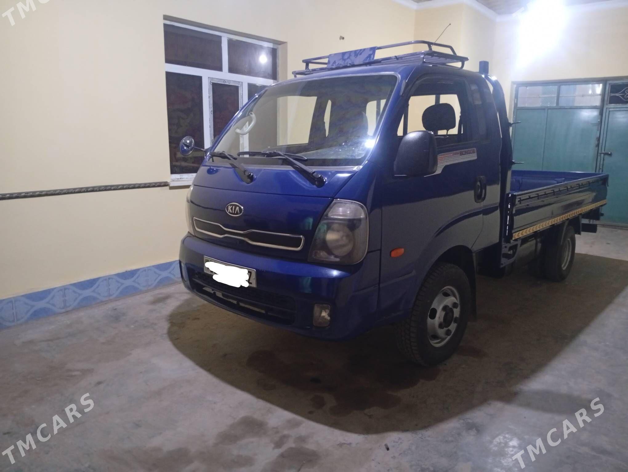 Kia Bongo 2012 - 200 000 TMT - Дашогуз - img 2