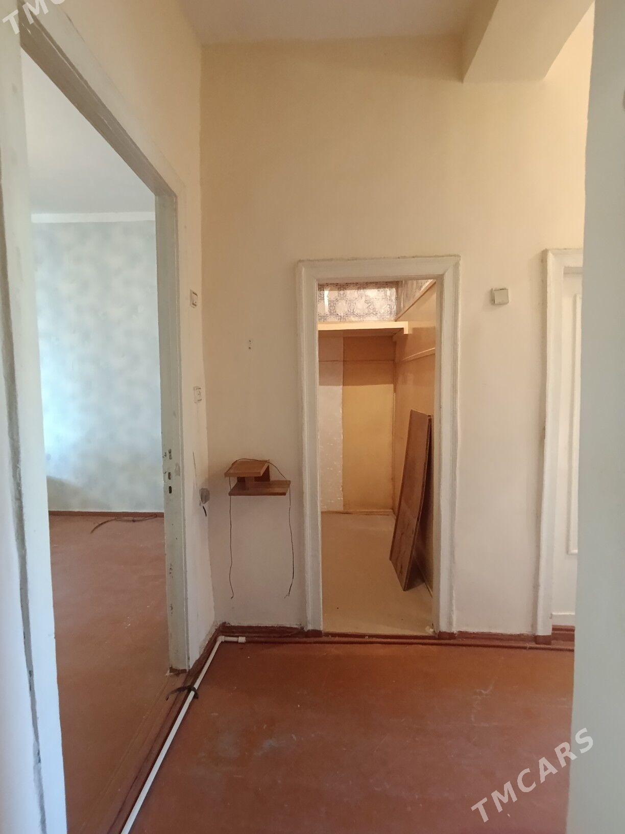 30 мкр Квартал Kwartal 2 komn. - 30 мкр - img 4