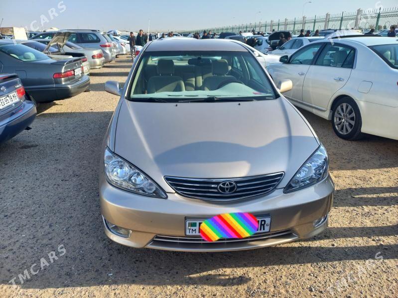 Toyota Camry 2004 - 195 000 TMT - Мары - img 1