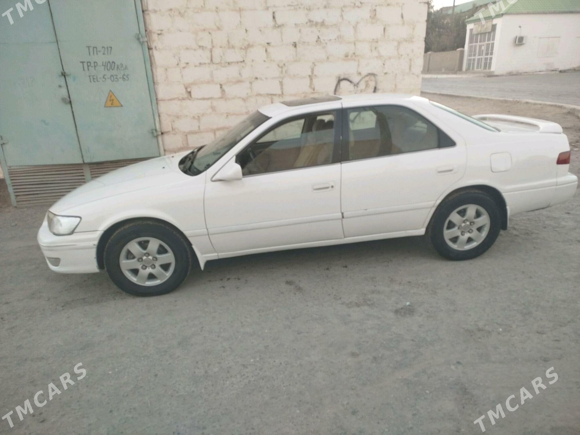 Toyota Camry 2000 - 140 000 TMT - Magdanly - img 5