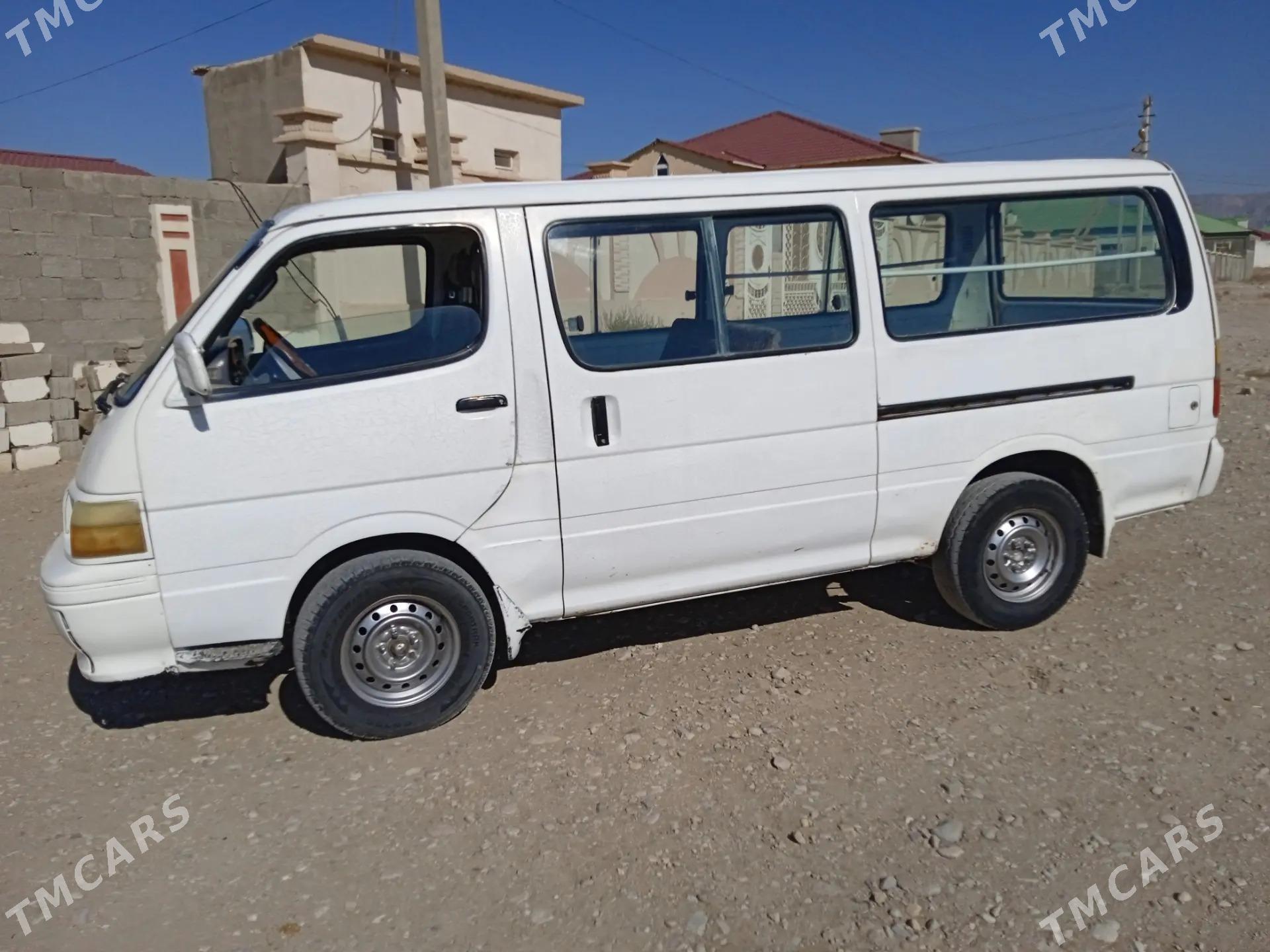 Toyota Hiace 1998 - 80 000 TMT - Balkanabat - img 4