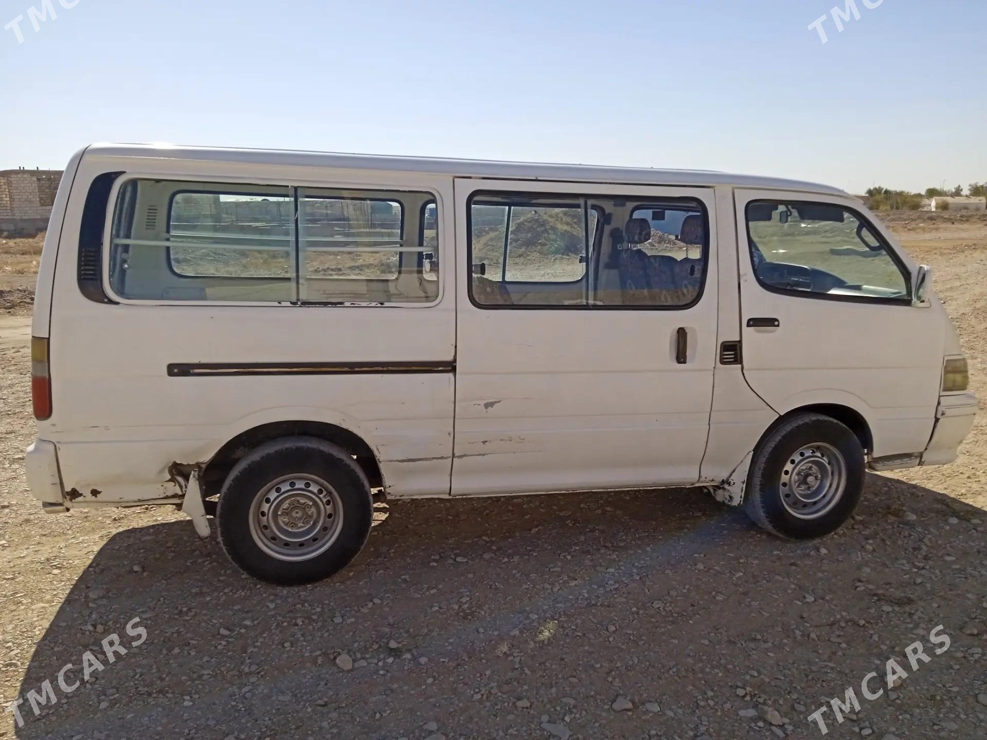 Toyota Hiace 1998 - 80 000 TMT - Balkanabat - img 2