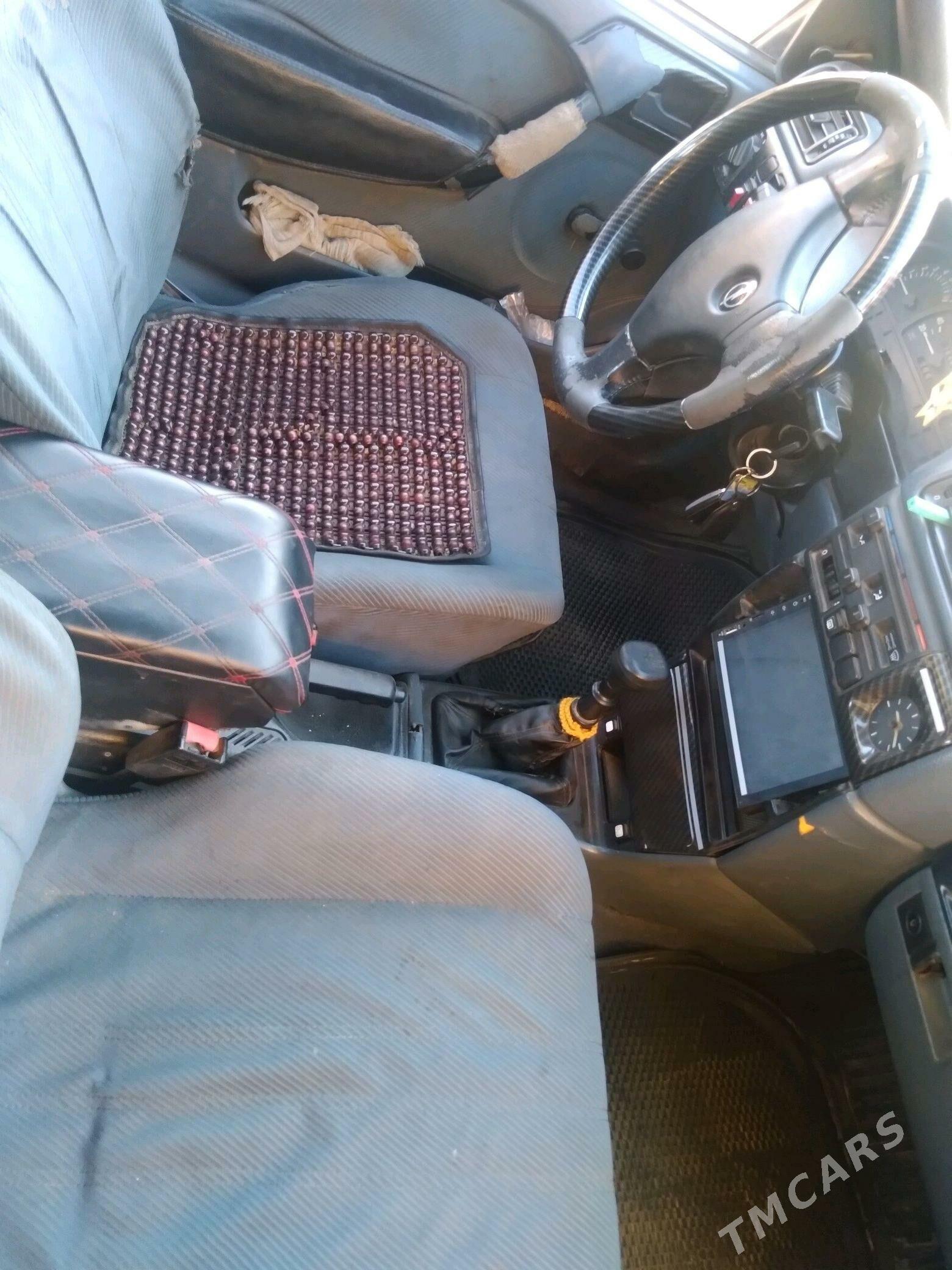 Opel Vectra 1993 - 42 000 TMT - Туркменабат - img 5