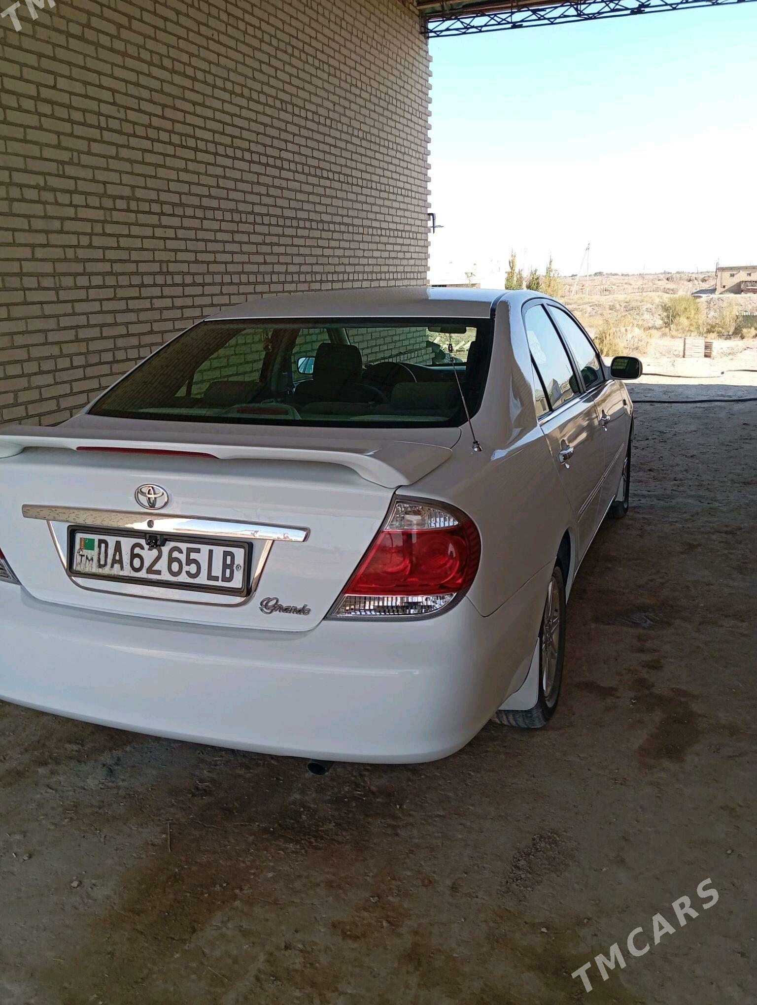 Toyota Camry 2002 - 142 000 TMT - Халач - img 3