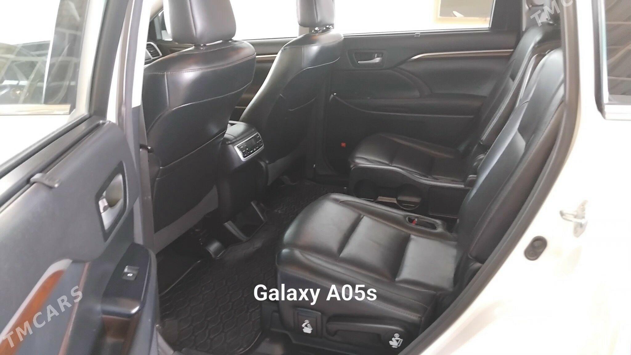 Toyota Highlander 2016 - 400 000 TMT - Aşgabat - img 4