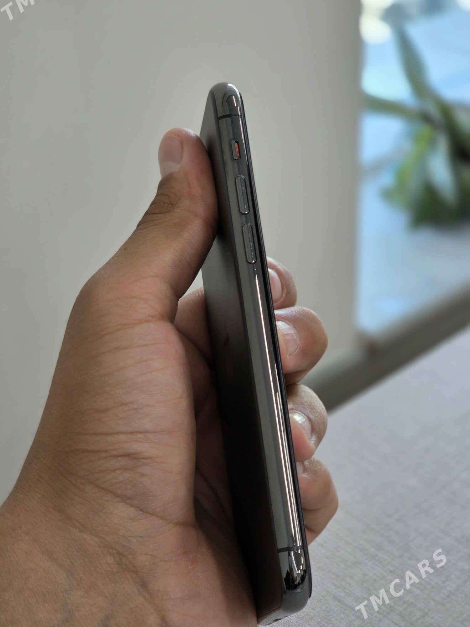 iPhone 11 Pro - Мары - img 4