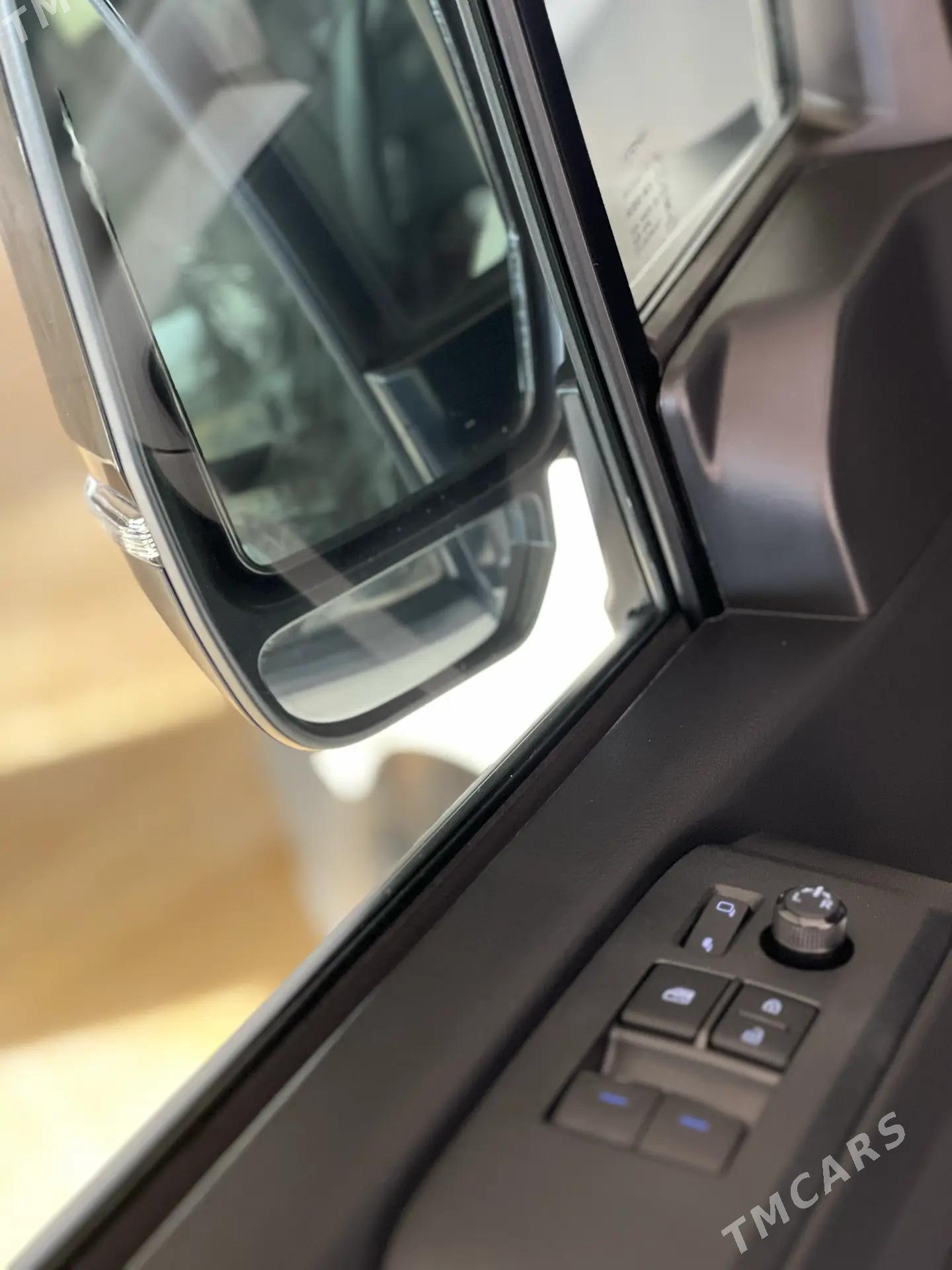 Toyota Hiace 2025 - 702 000 TMT - Aşgabat - img 10