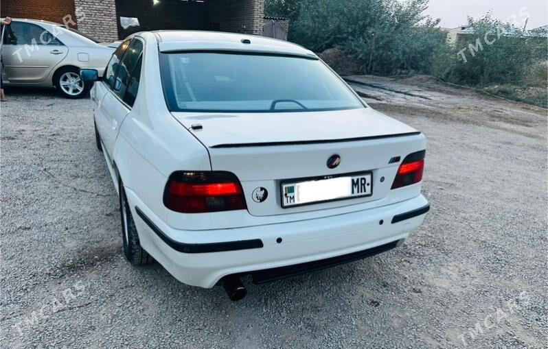 BMW E39 1998 - 135 000 TMT - Mary - img 4