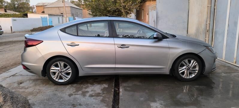 Hyundai Elantra 2020 - 225 000 TMT - Tejen - img 5