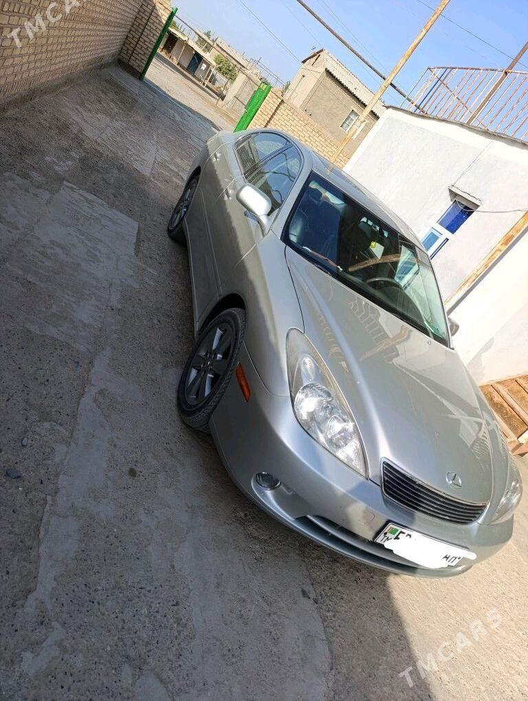 Lexus ES 330 2005 - 220 000 TMT - Sarahs - img 4