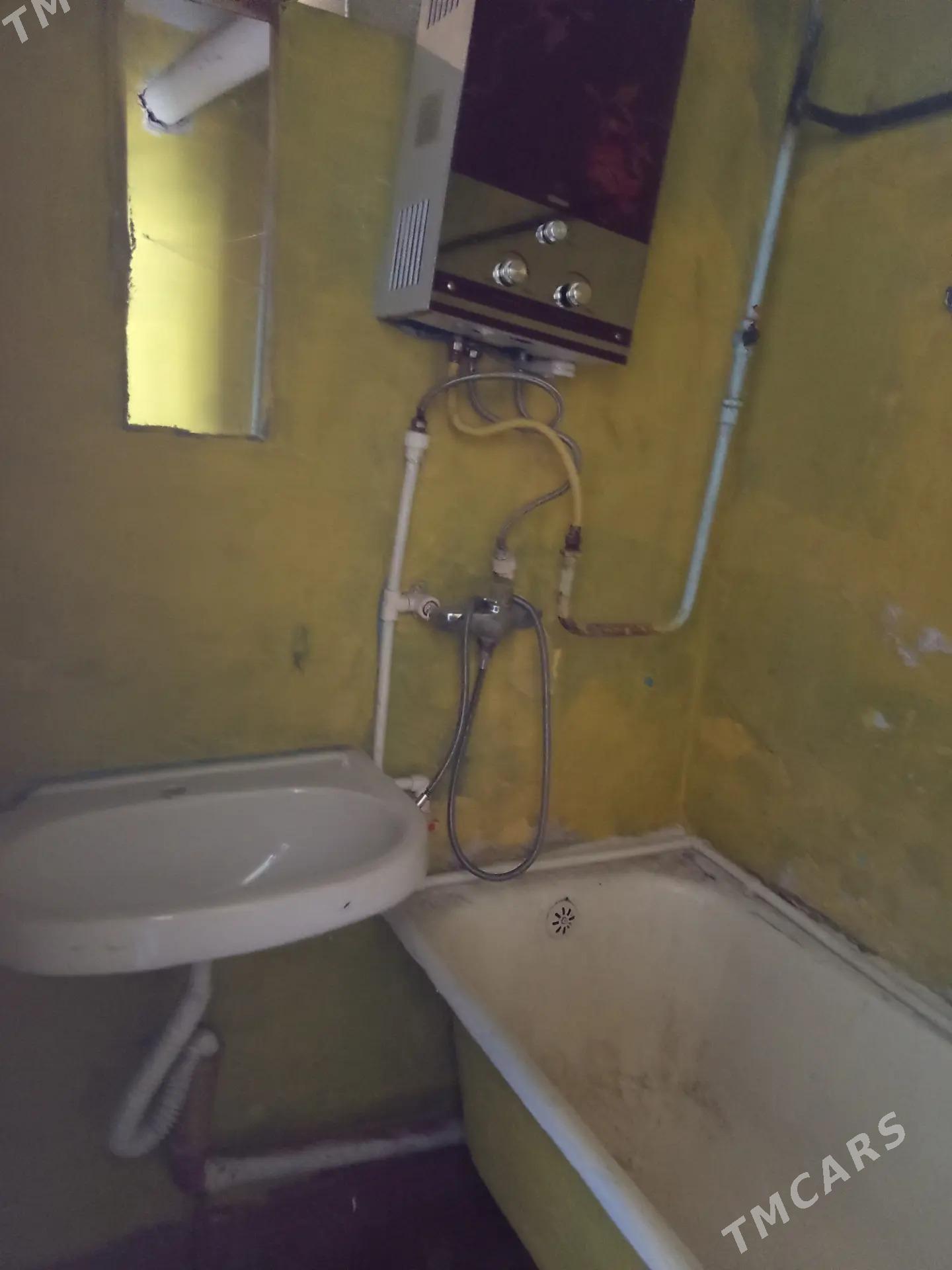 Продается квартира - Türkmenbaşy - img 8