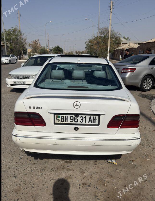 Mercedes-Benz E320 2001 - 95 000 TMT - Aşgabat - img 1