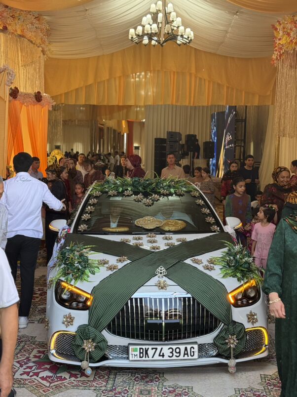 Mers Toy Bezegler we masyn toy hyzmaty howly podyezd bezeg Mersedes caga jywoy gül - Parahat 8 - img 3