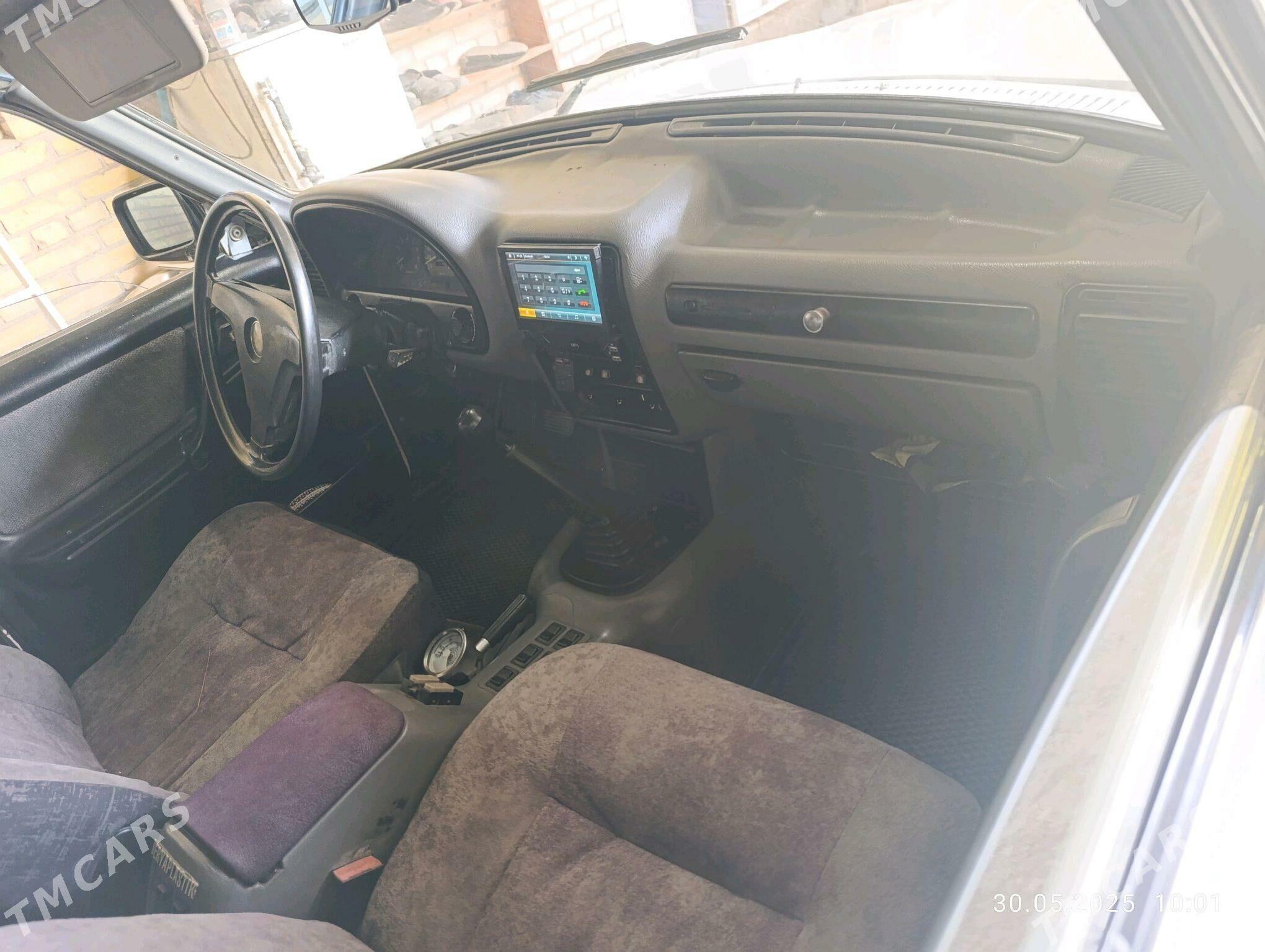 Gaz 24 1991 - 20 000 TMT - Dänew - img 2