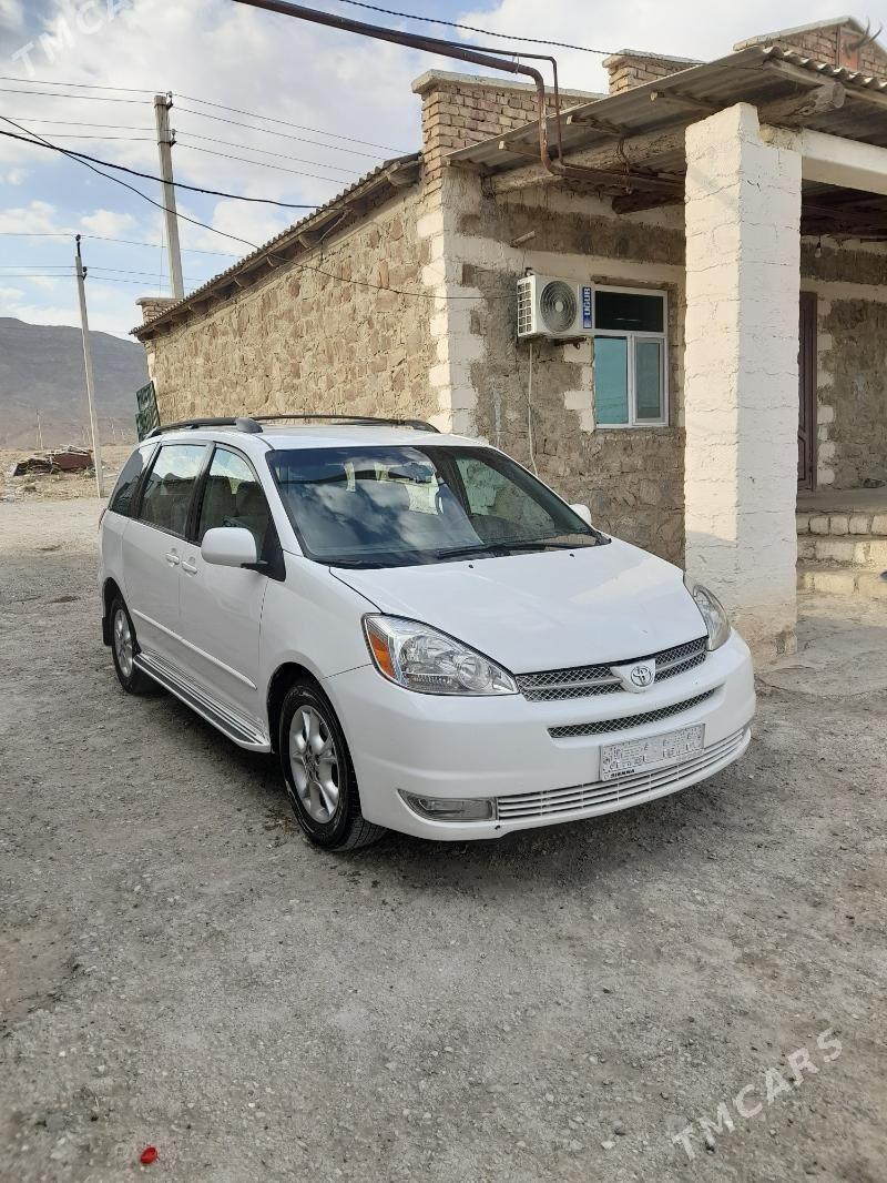 Toyota Sienna 2004 - 220 000 TMT - Берекет - img 3