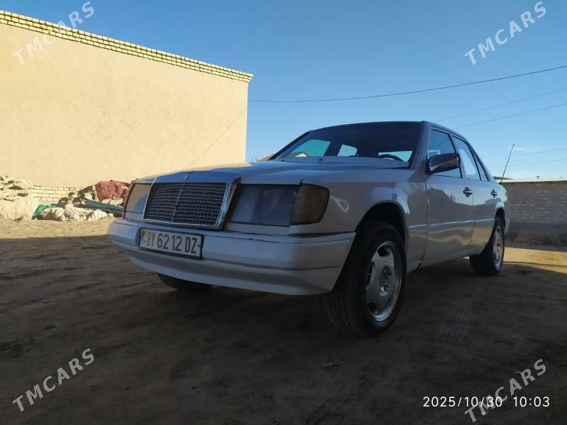 Mercedes-Benz 230E 1993 - 30 000 TMT - Кёнеургенч - img 2
