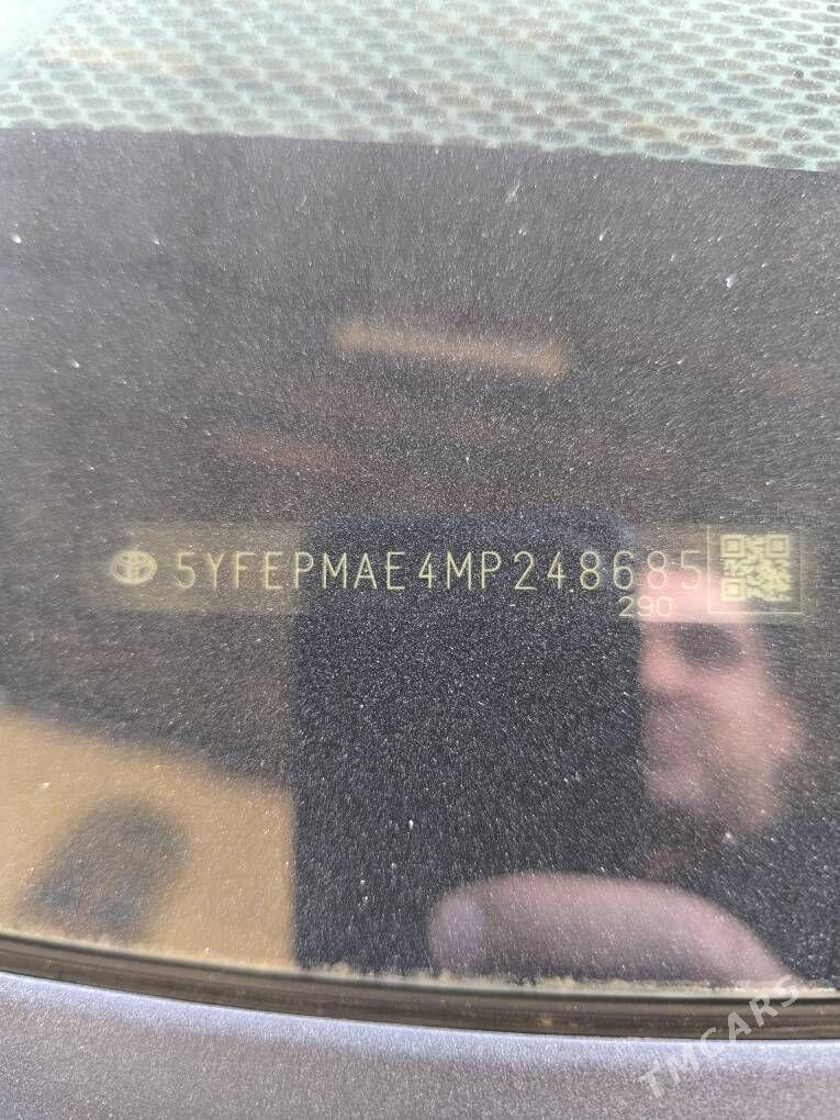 Toyota Corolla 2022 - 230 000 TMT - Туркменабат - img 5