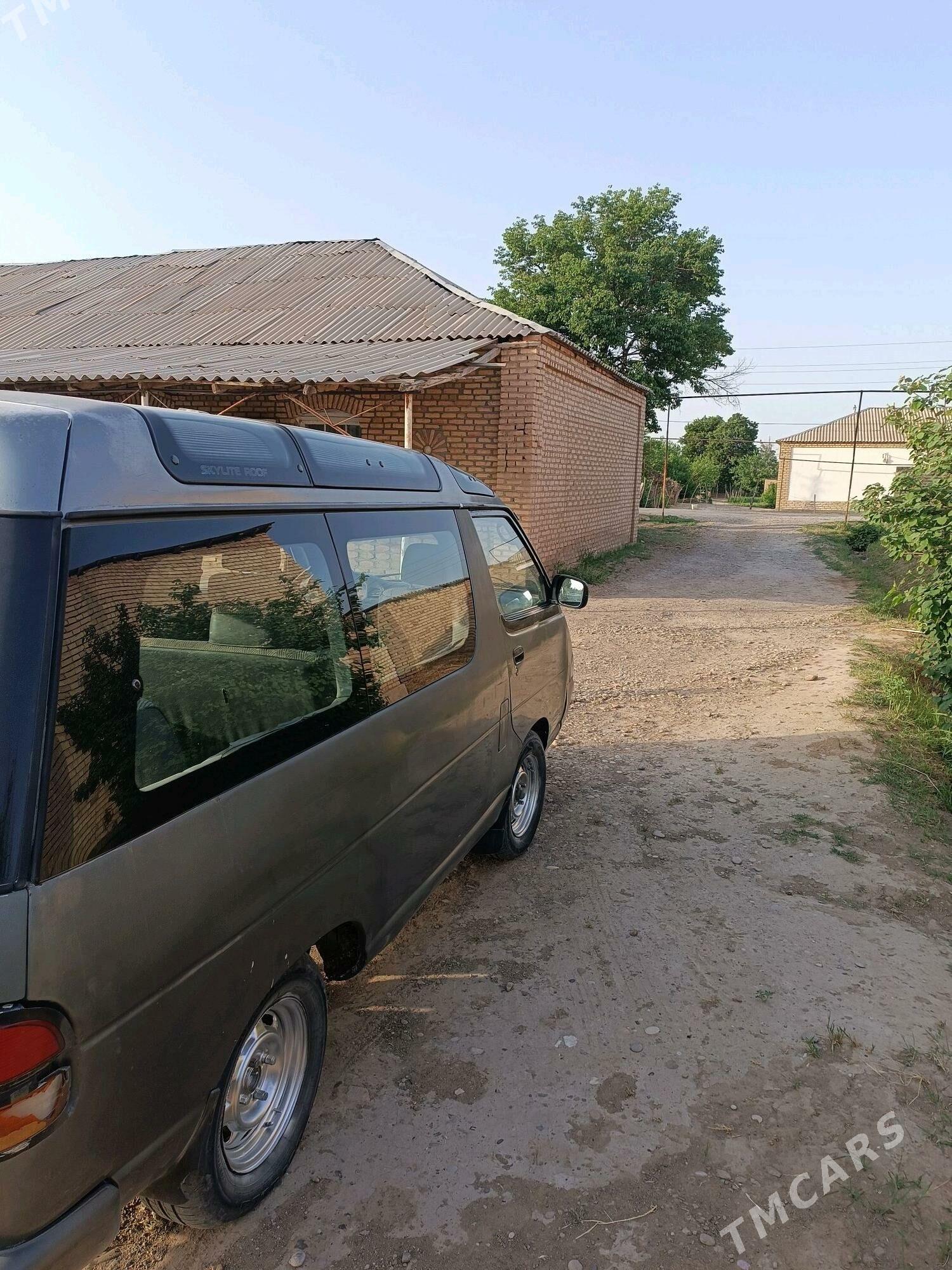 Toyota Town Ace 1994 - 26 000 TMT - Тагтабазар - img 2