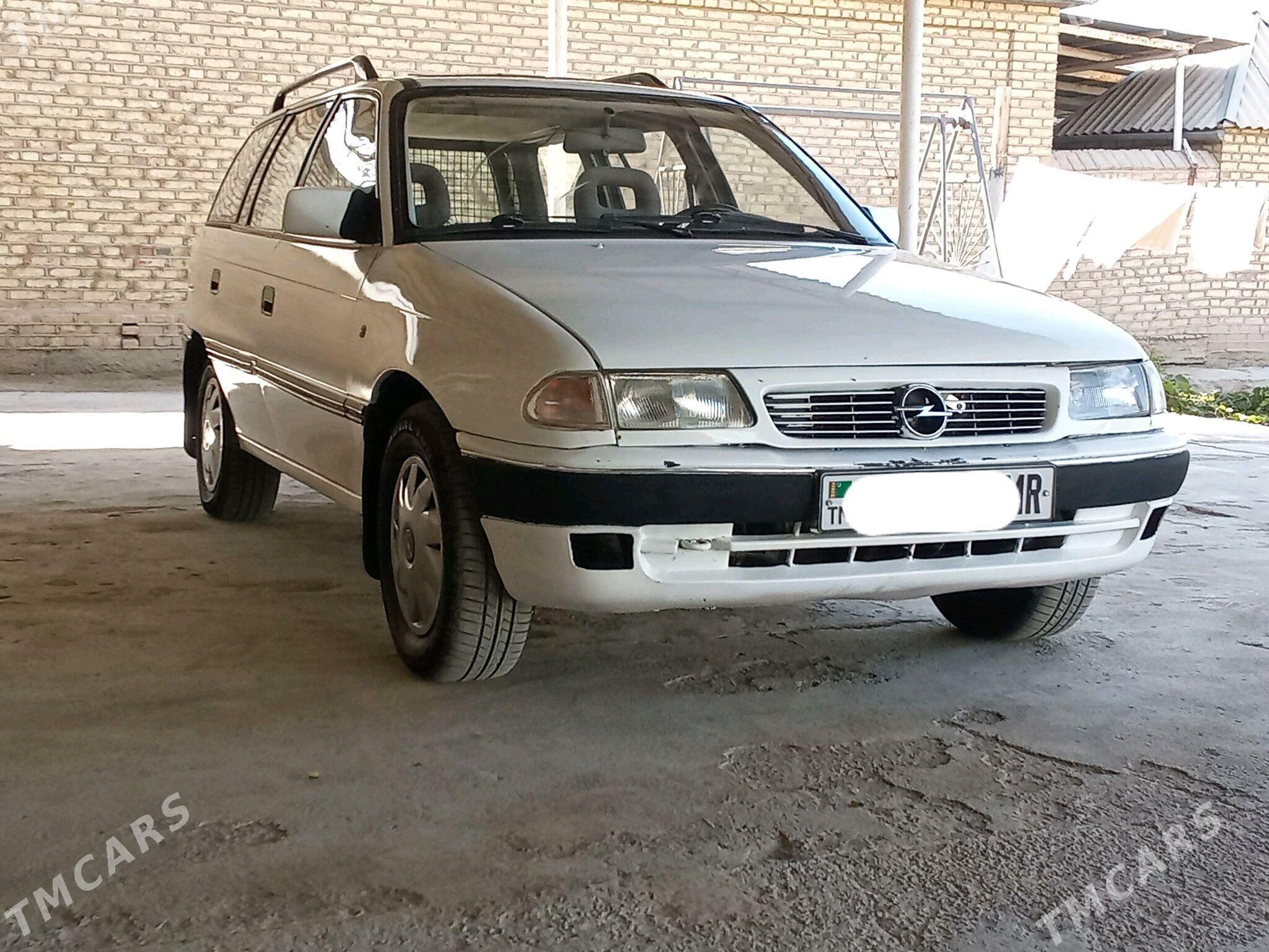 Opel Astra 1993 - 35 000 TMT - Mary - img 3
