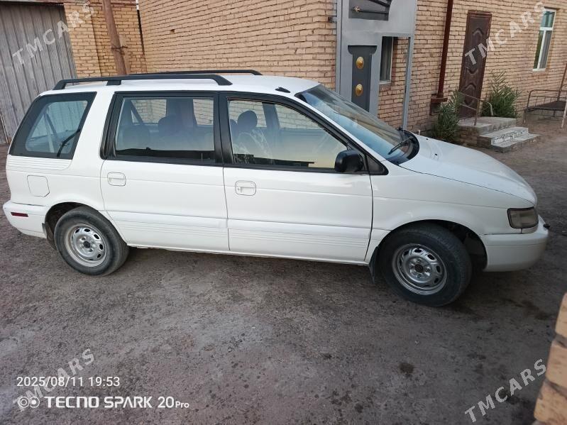 Mitsubishi Chariot 1998 - 35 000 TMT - Туркменабат - img 3