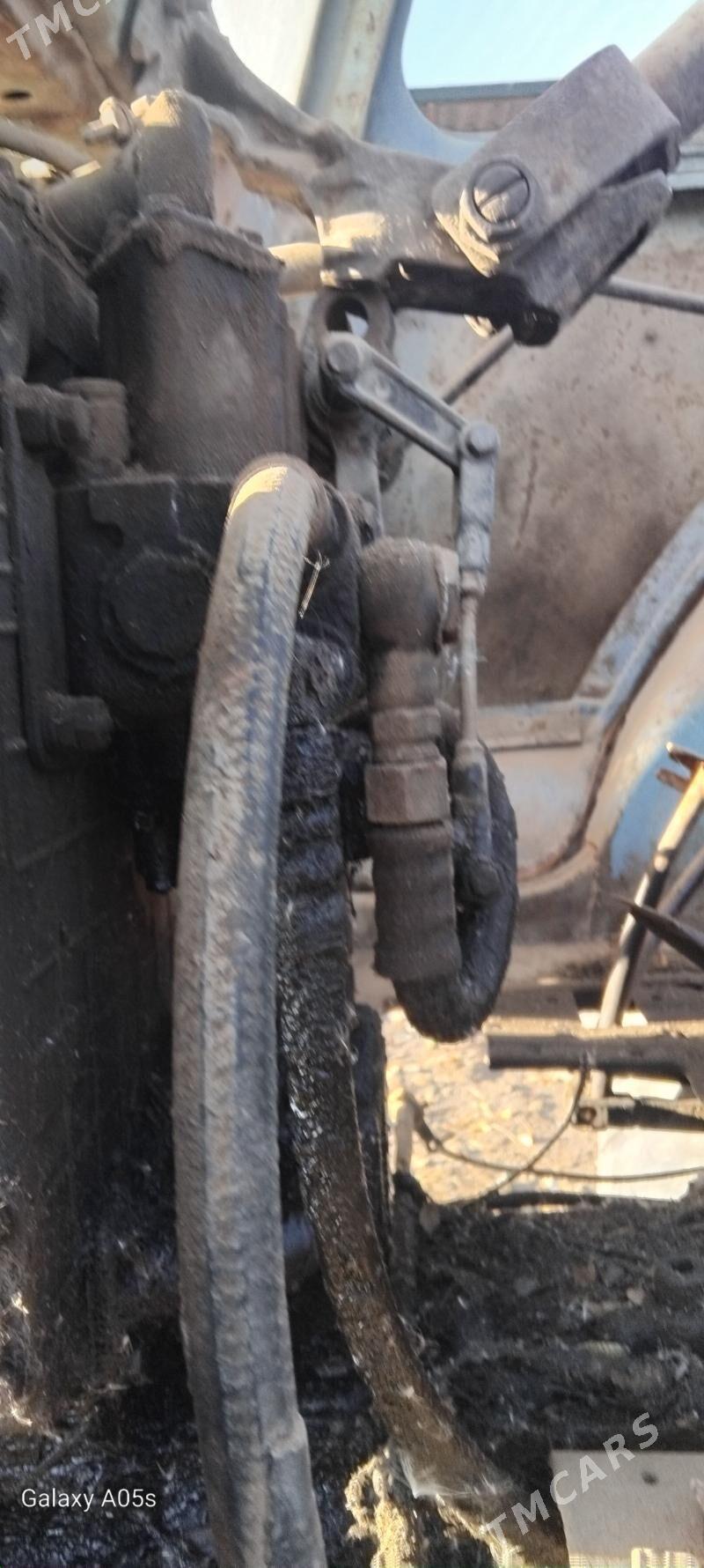 MTZ 80 2002 - 35 000 TMT - Гурбансолтан Едже - img 3