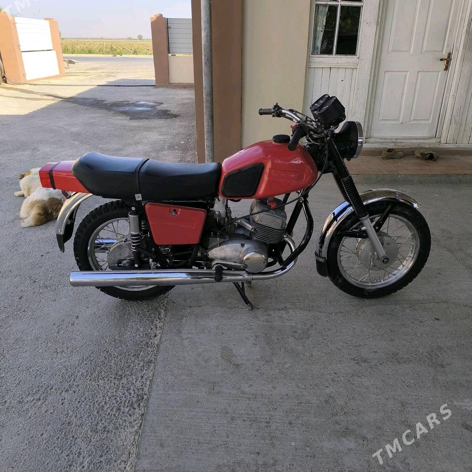 Iž Ýupiter 2025 - 18 000 TMT - Бузмеин - img 4