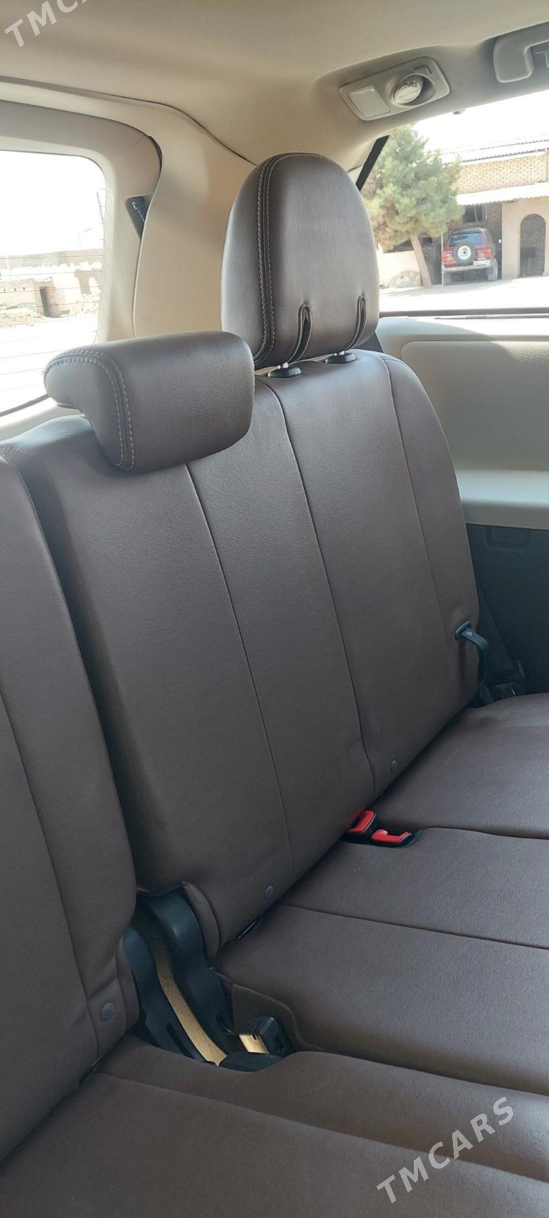 Toyota Sienna 2019 - 480 000 TMT - Туркменабат - img 6