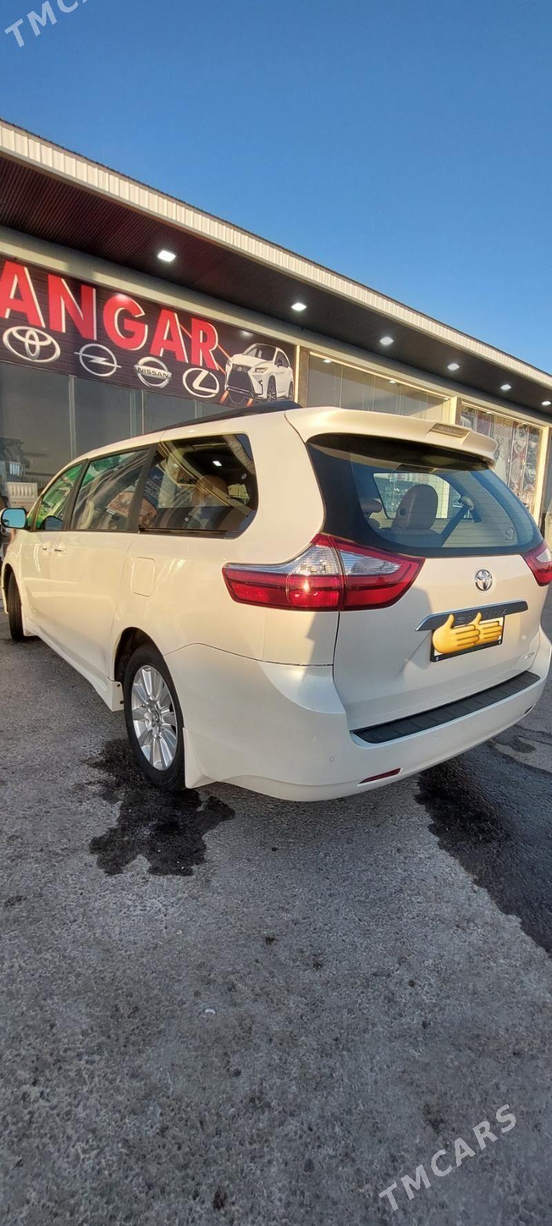 Toyota Sienna 2019 - 480 000 TMT - Туркменабат - img 5