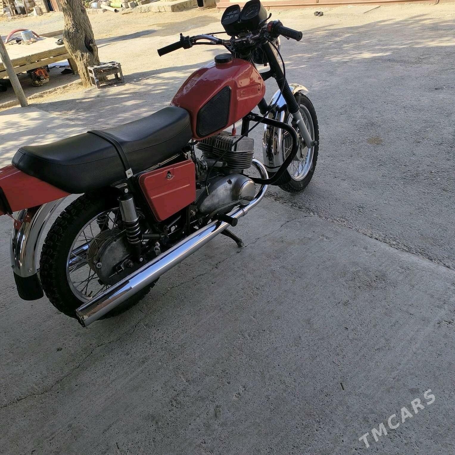 Iž Ýupiter 2025 - 18 000 TMT - Бузмеин - img 5