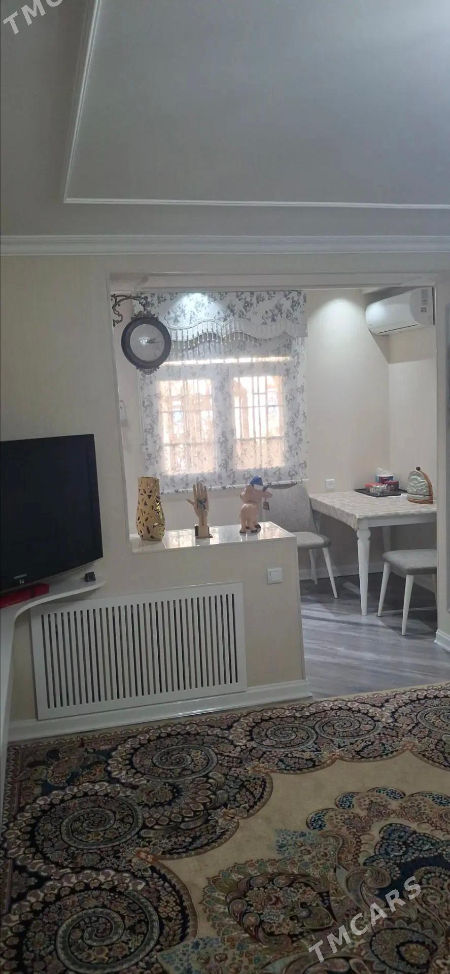 30 мкр 2 ух комнатная квартира - 30 мкр - img 3