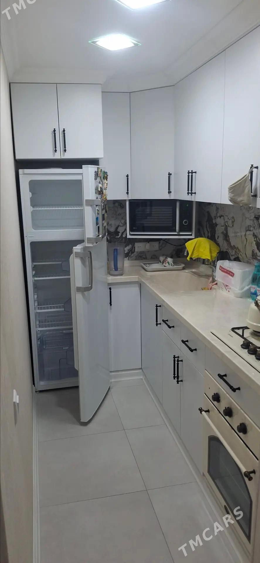 30 мкр 2 ух комнатная квартира - 30 мкр - img 7