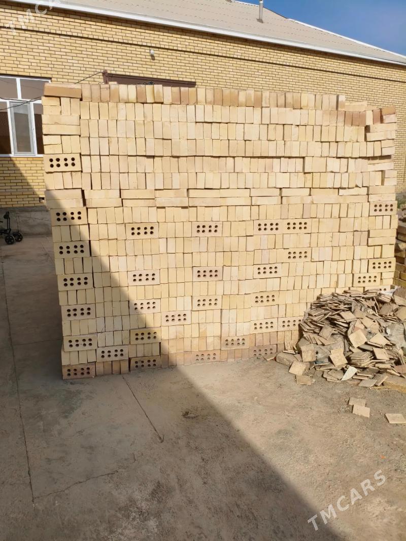 Kerpic - Мары - img 1