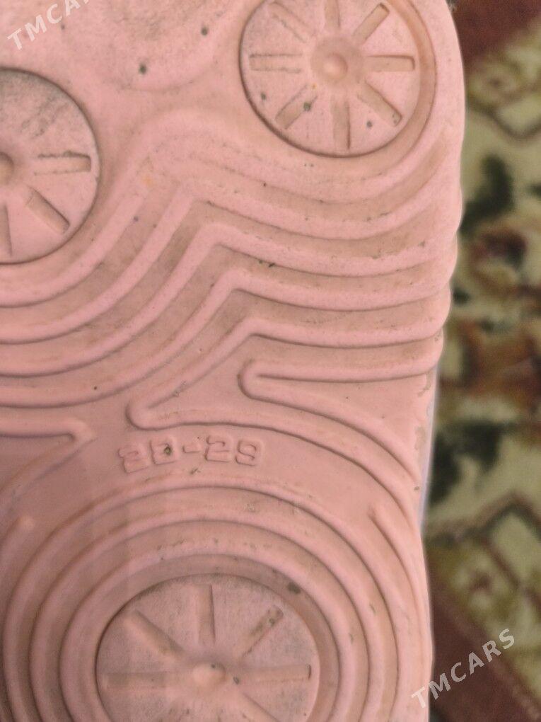 красовки - Sowetskiý köç. (Garaşsyzlyk şaýoly) - img 4