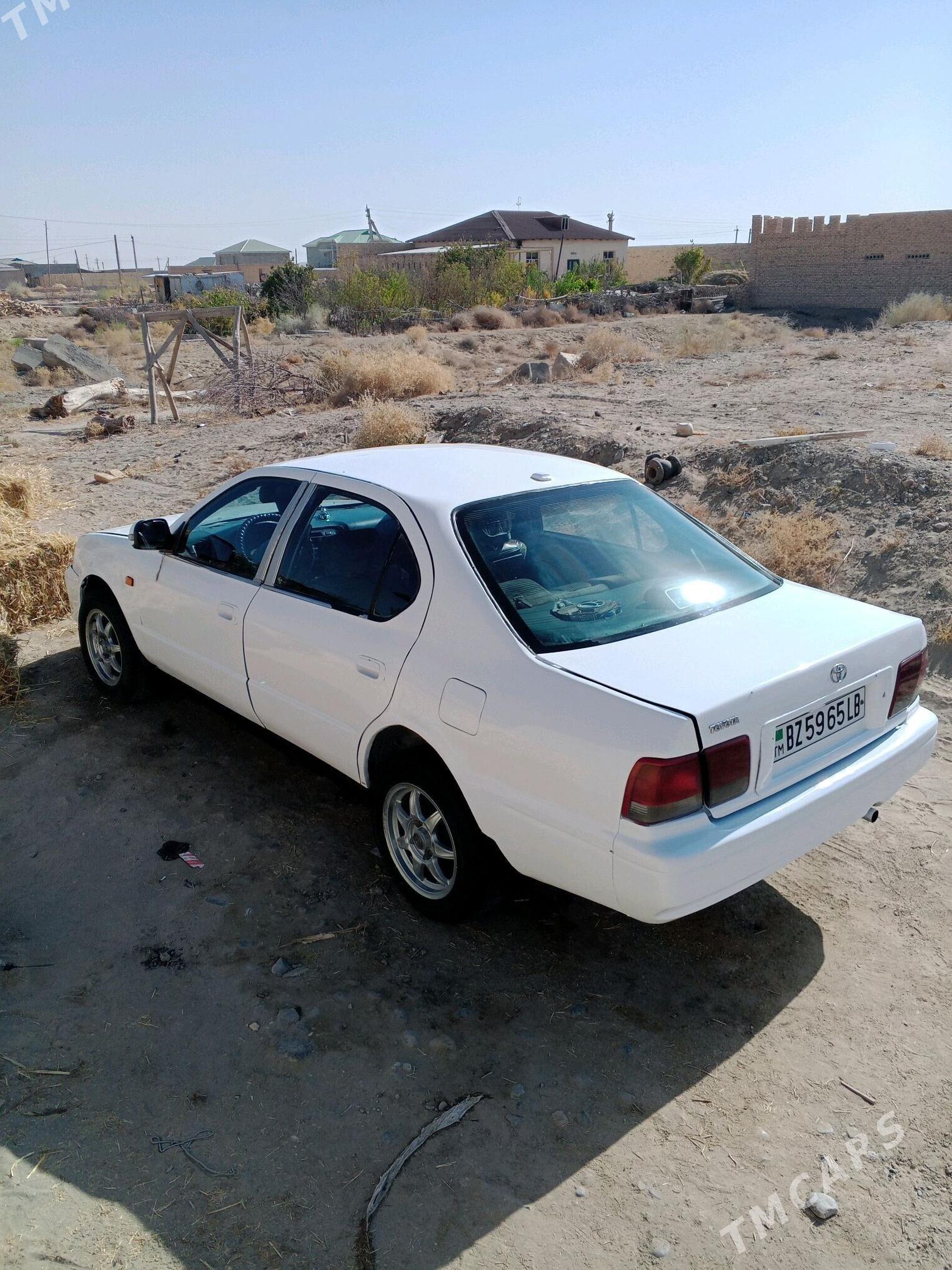 Toyota Vista 1994 - 46 000 TMT - Seýdi - img 2