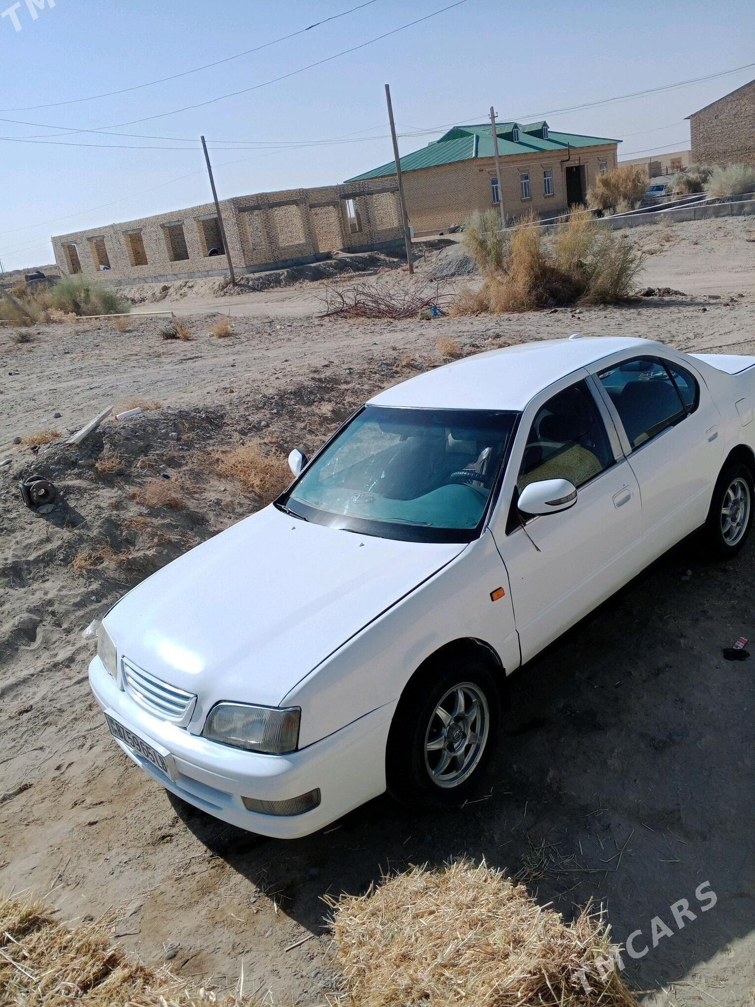 Toyota Vista 1994 - 46 000 TMT - Seýdi - img 4