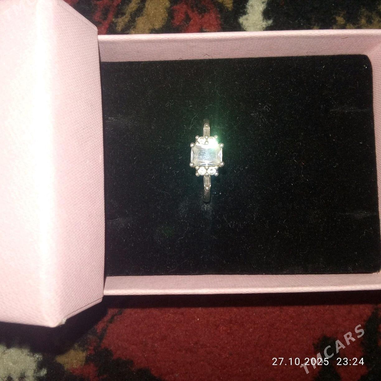 kumus yuzuk - Baýramaly - img 1