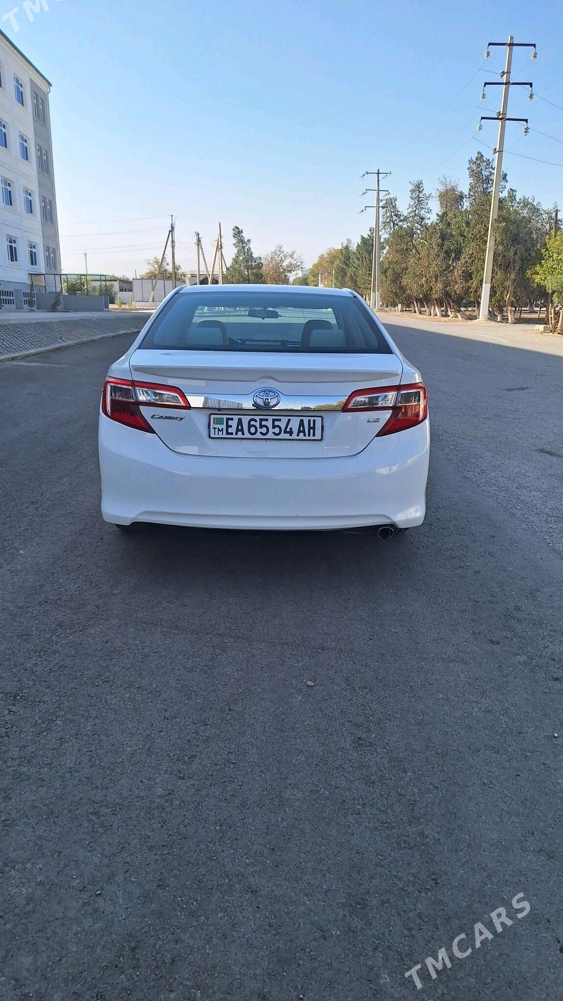 Toyota Camry 2013 - 217 000 TMT - Бузмеин - img 4