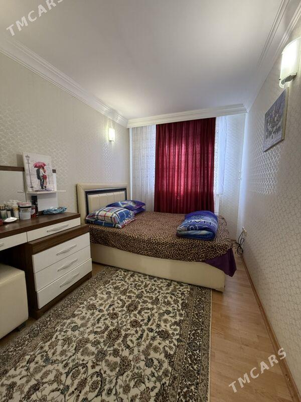 30 мкр 2 ком 2 этаж - 30 мкр - img 2