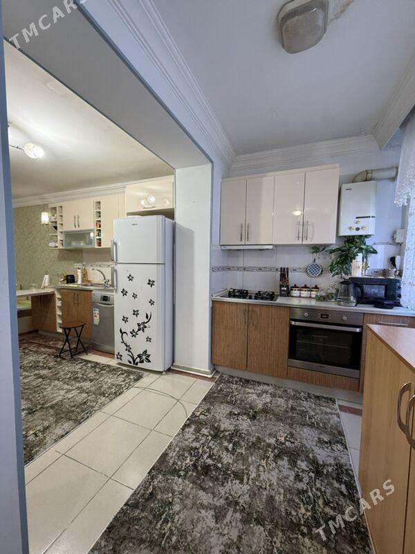 30 мкр 2 ком 2 этаж - 30 мкр - img 6