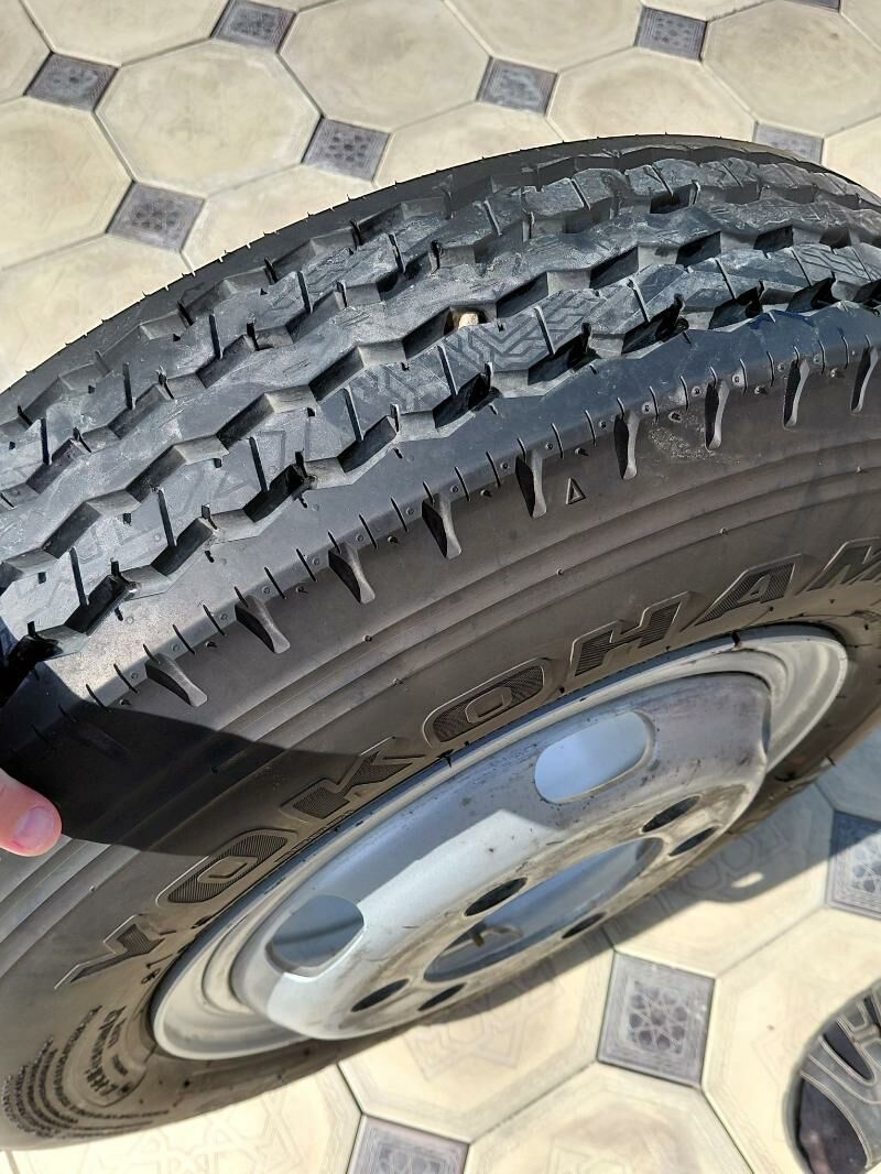 Canter teker Ýokahama 1 800 TMT - Чоганлы - img 1