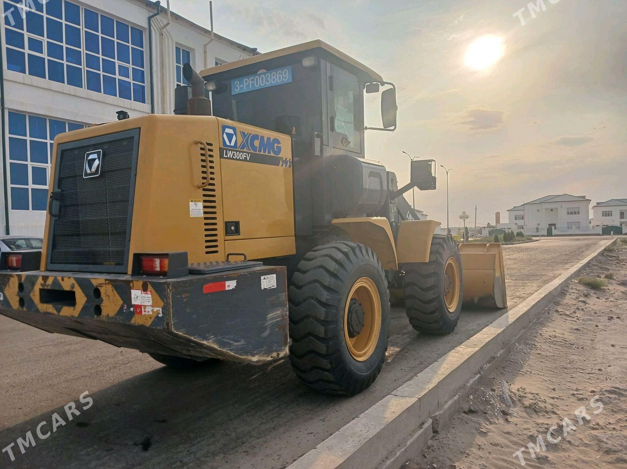 XCMG LW300F 2020 - 540 000 TMT - Дашогуз - img 2