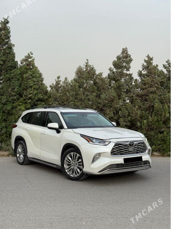 Toyota Highlander 2021 - 475 000 TMT - Бузмеин - img 1