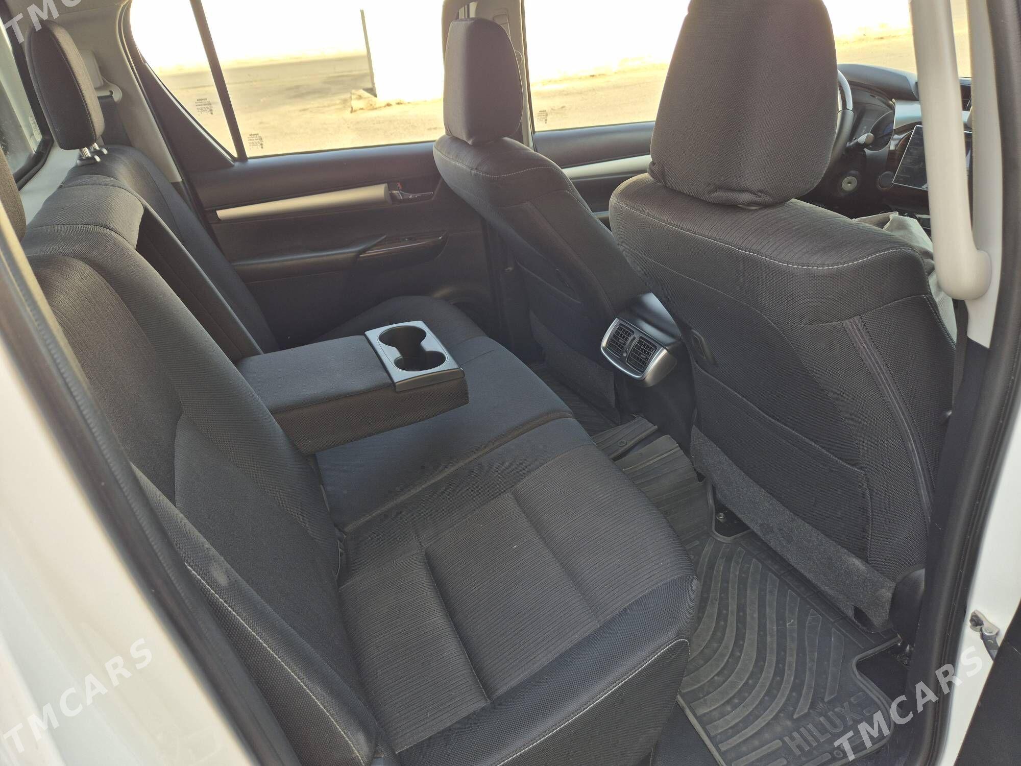 Toyota Hilux 2016 - 465 000 TMT - "Алтын Асыр" Гундогар базары ( Толкучка) - img 7