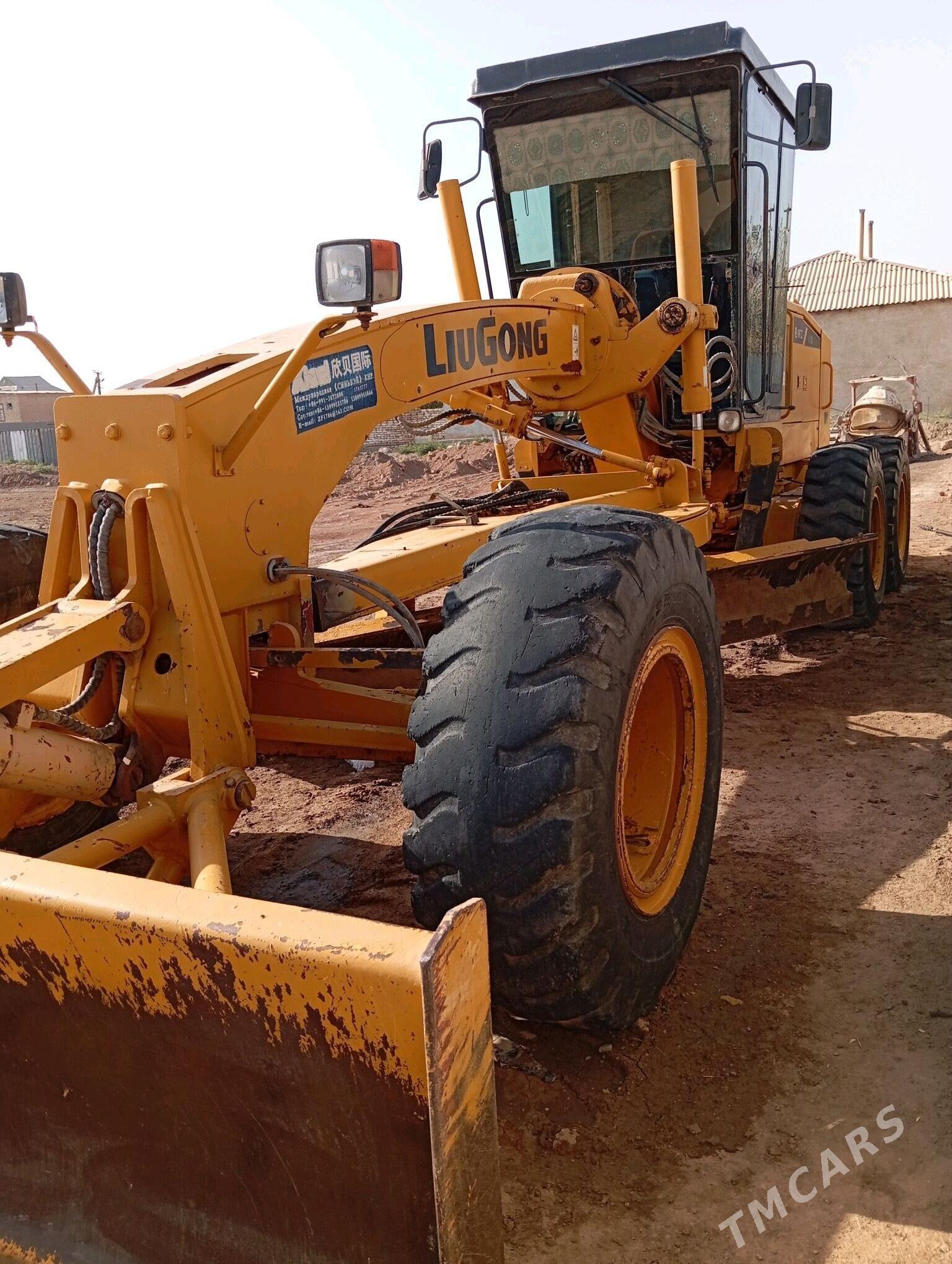 LiuGong CLG 4180D 2013 - 450 000 TMT - Теджен - img 3