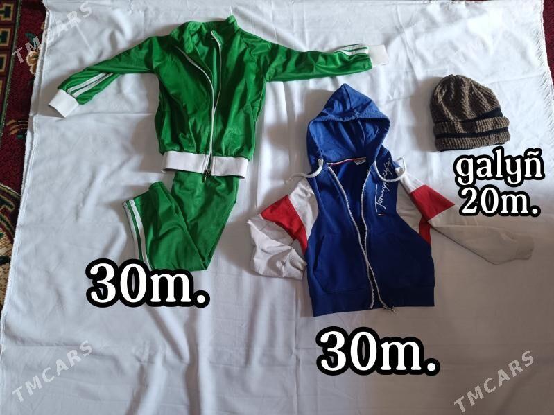 спортивки, свитера, шапки - Мары - img 2